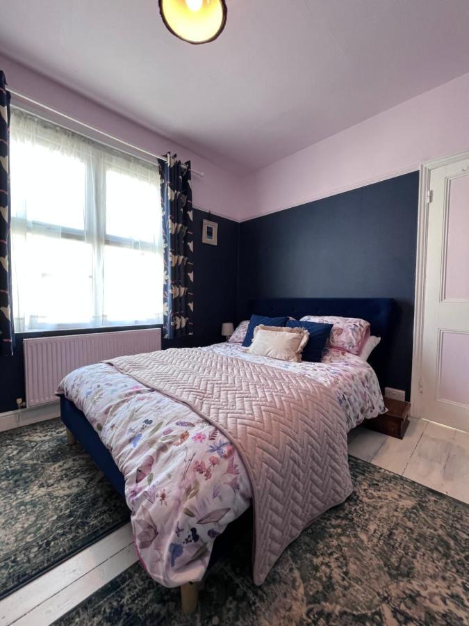 Brecon Town 3 Bedroom House Sleeps 6 Central Location Luaran gambar
